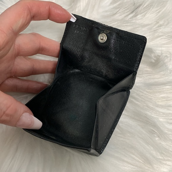 Authentic Prada vintage black leather coin pouch - Picture 10 of 17